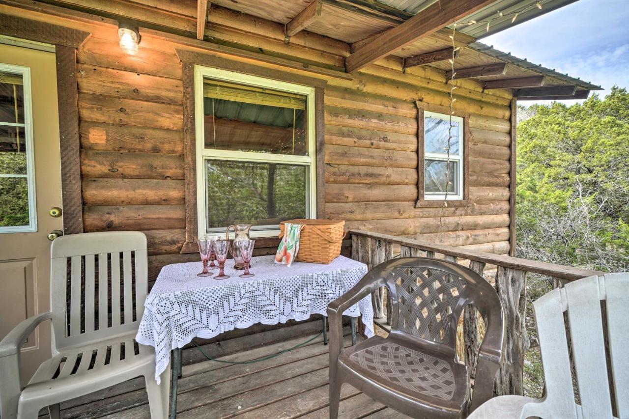 Rustic Davis Cabin Less Than Half Mile To Turner Falls! Exterior photo