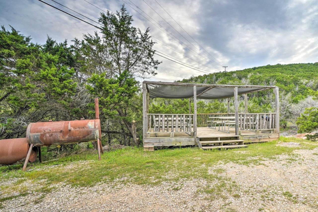 Rustic Davis Cabin Less Than Half Mile To Turner Falls! Exterior photo